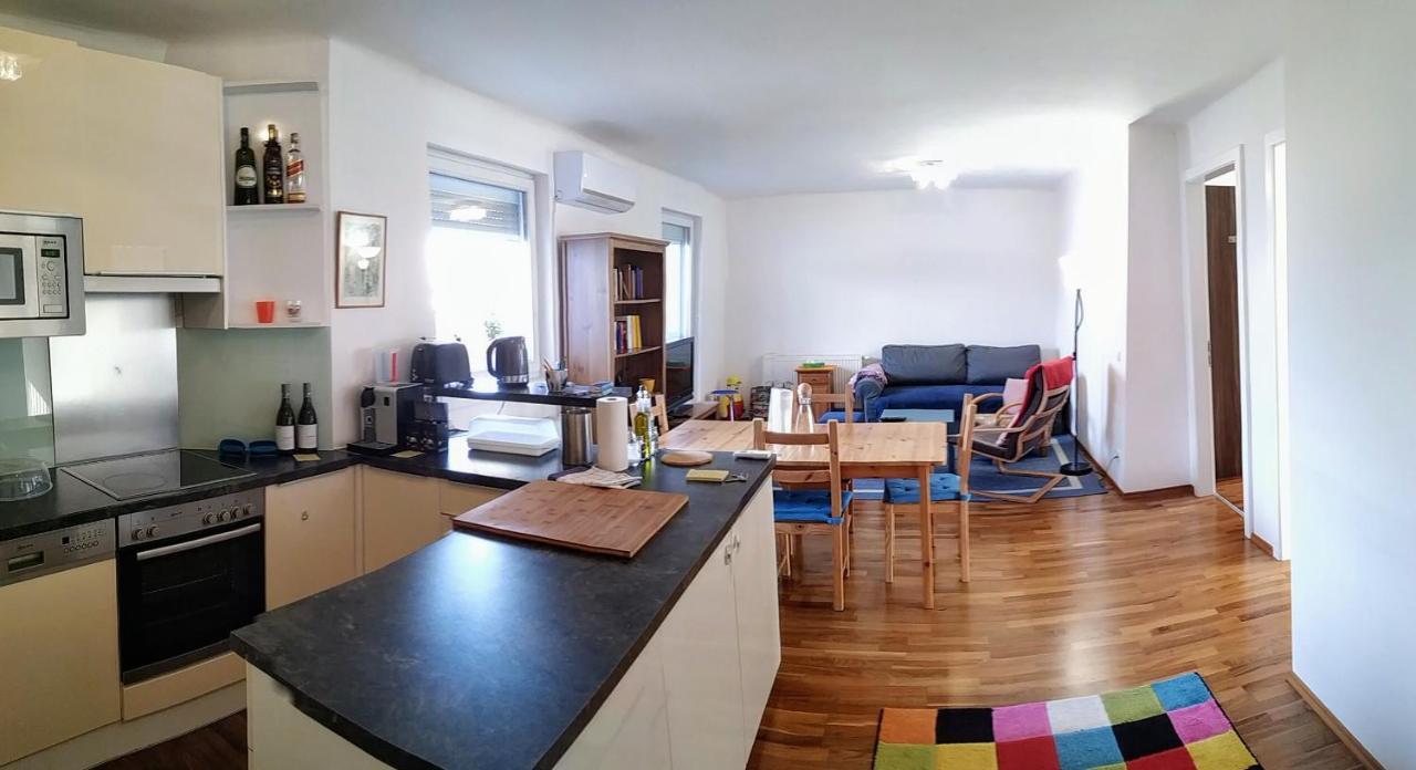 Family-Friendly Flat With Balcony Apartment Виена Екстериор снимка