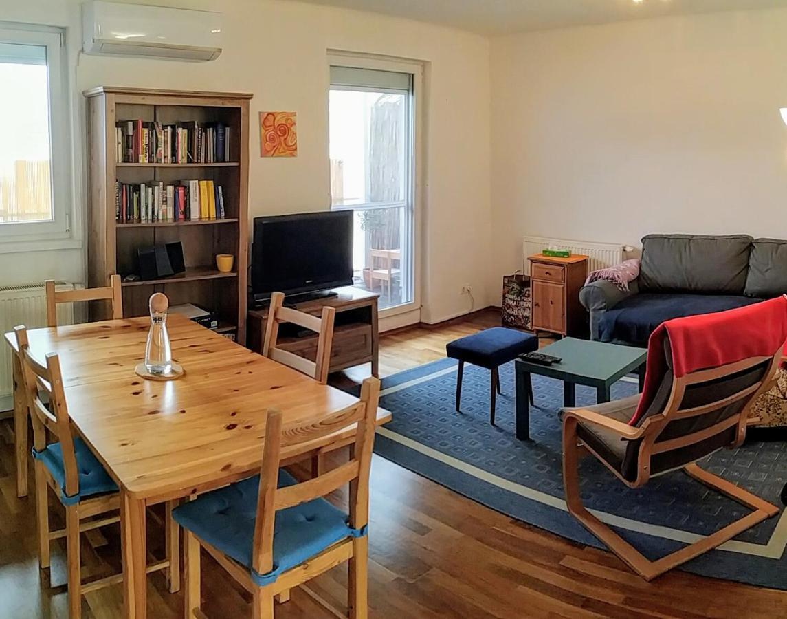 Family-Friendly Flat With Balcony Apartment Виена Екстериор снимка